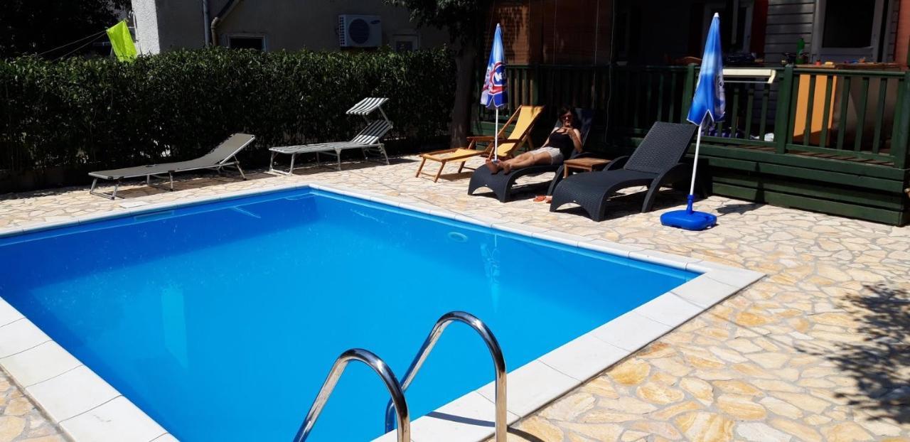 Family Friendly Apartments With A Swimming Pool Pakostane, Biograd - 18980 Exterior foto